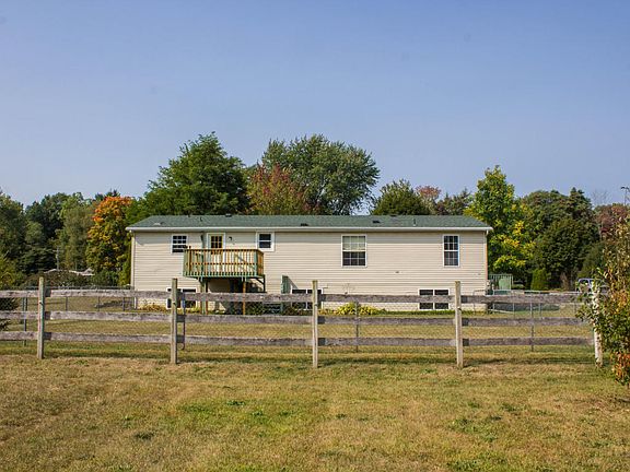 5th image of 9950 Pine Island Dr NE