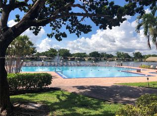 250 Gate Rd APT 157, Hollywood, FL 33024