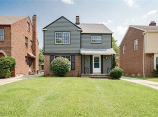 3723 Strathavon Rd, Shaker Heights, OH 44120