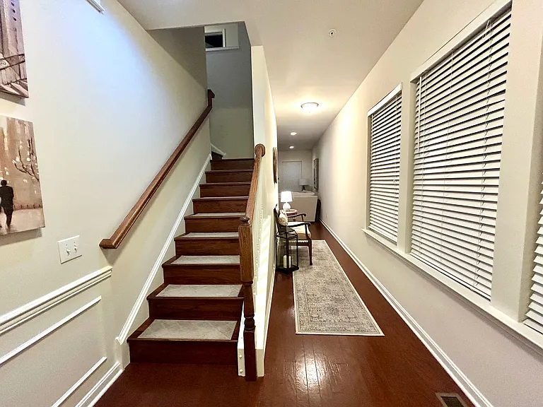 38 Clement Ct — Photo 2
