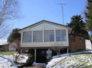 N8244 Stoney Point Rd, Beaver Dam, WI 53916