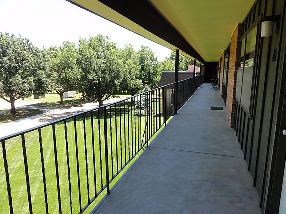 2nd image of 3120 Lundin Dr