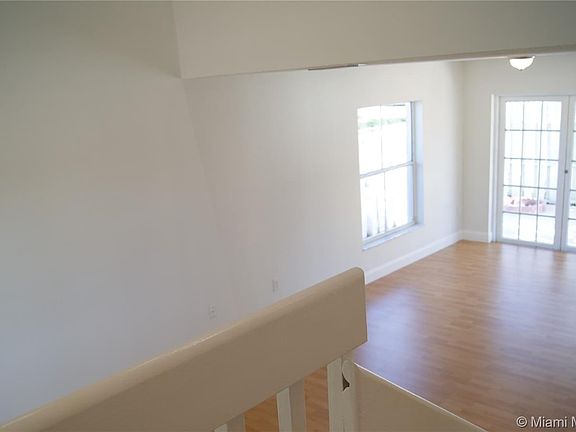 4th image of 7110 SW 41st Pl
