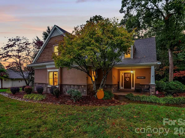 911 Weymouth Dr, Gastonia, NC 28056