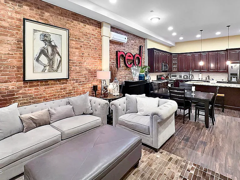 18 Broad St #3 — Photo 12