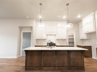 12217 SW 32nd Pl, Yukon, OK 73099