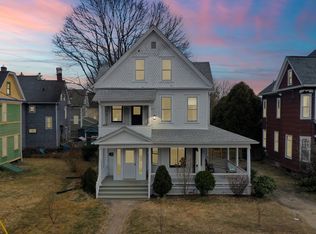 58 Waldo St, Holyoke, MA 01040