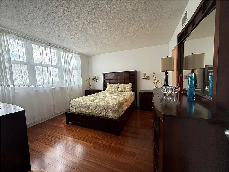 9511 Collins Ave #1208 — Photo 19