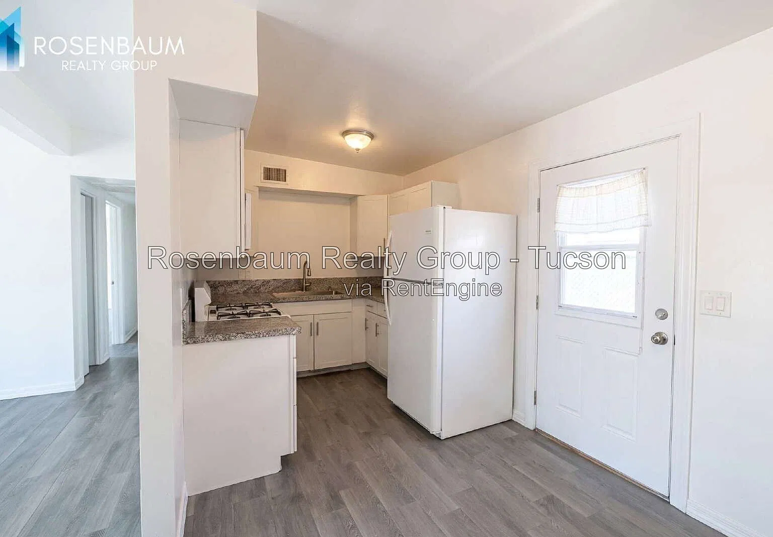 2 bed, 1.0 bath, 876 sqft, $1,225 — Photo 4