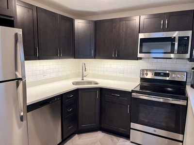 913 State Rd APT 2, Plymouth, MA, 02360