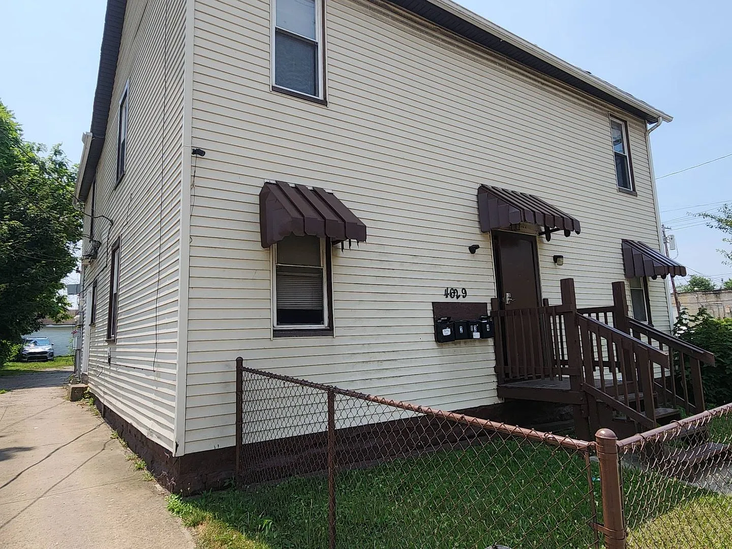 4629 Storer Ave — Photo 1