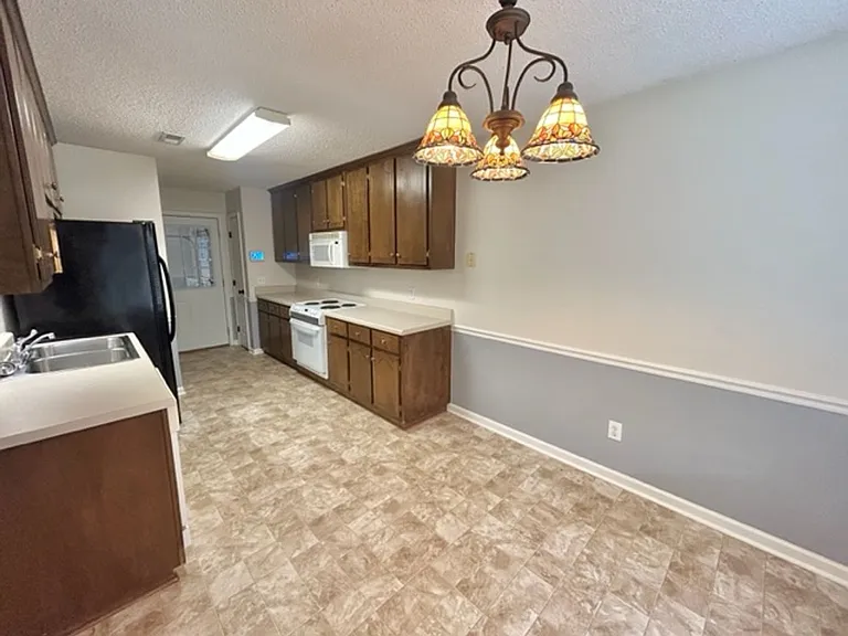 4429 Maysville Rd — Photo 6