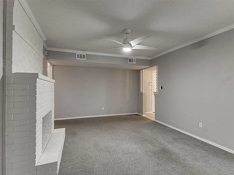 1703 E Lindsey St — Photo 11