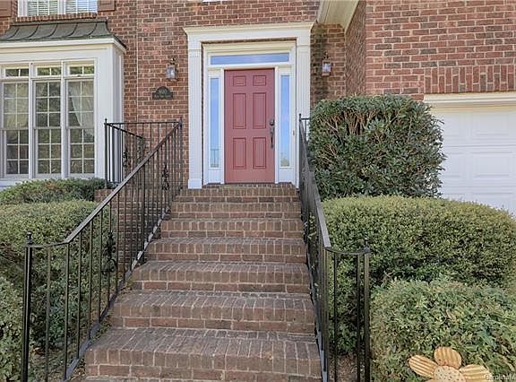 2nd image of 8610 New Oak Ln
