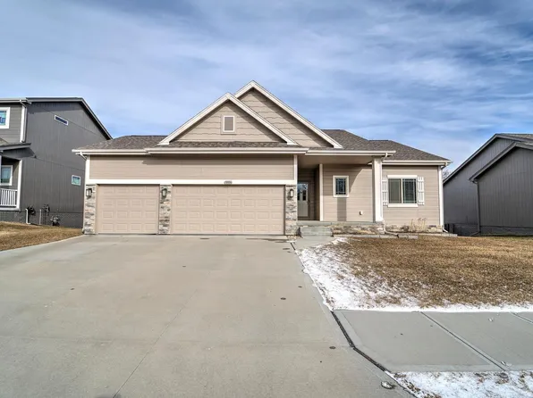 1806 Pilgrim Dr, Bellevue, NE 68123