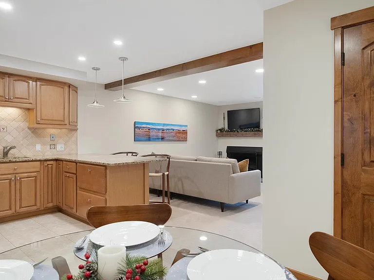 1040 Vail View Dr — Photo 20