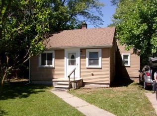 21675 Roosevelt Ave, Farmington Hills, MI 48336