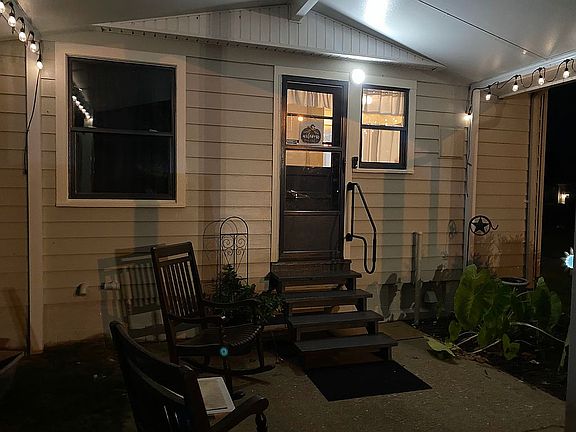 4th image of 5117 Sweetser Ave