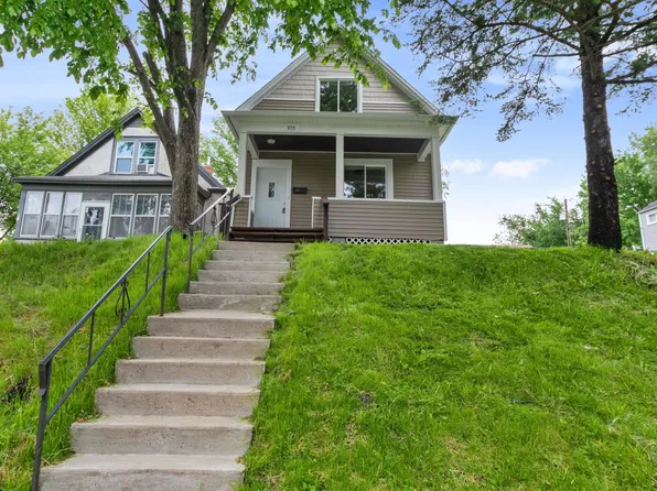 926 Earl St, Saint Paul, MN 55106