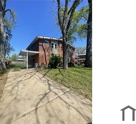 2404 Smith Ave — Photo 1
