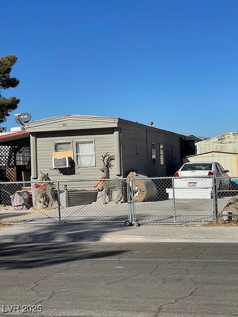 2nd image of 6500 Delphinium Ave