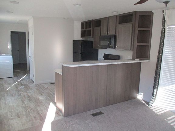 2nd image of 2 Willow Dr #7O37KF