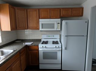 83R Hobart St APT C4, Danvers, MA 01923