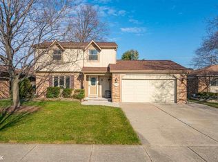 16049 Haverhill Dr, Macomb, MI