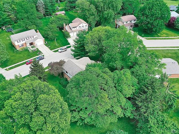 3rd image of 4001 Locus Bend Dr