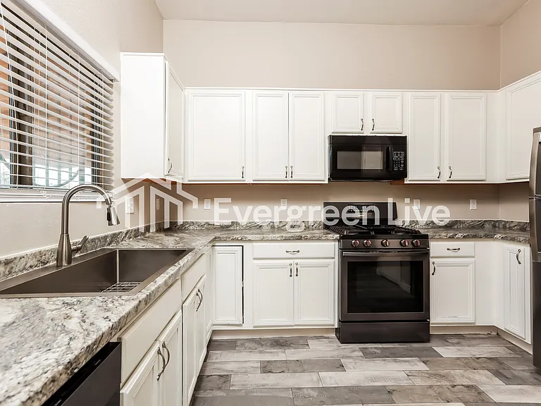 5614 S Acacia Ridge Dr — Photo 5