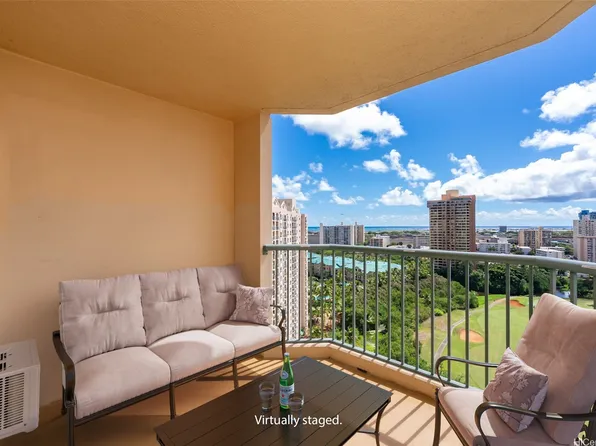 3054 Ala Poha Pl APT 2011, Honolulu, HI 96818