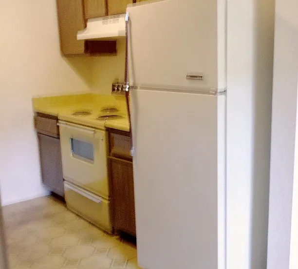 1813 Girard Blvd NE #10 — Photo 8