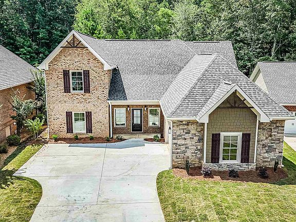 2nd image of 113 Turning Leaf Dr
