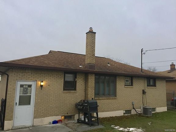 3rd image of 94 Diane Dr