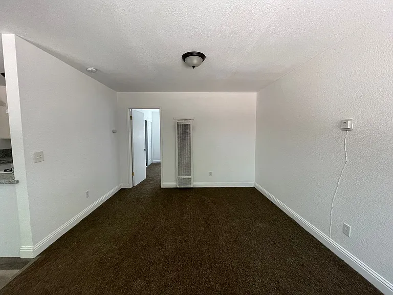 4357 College Way #4 — Photo 10