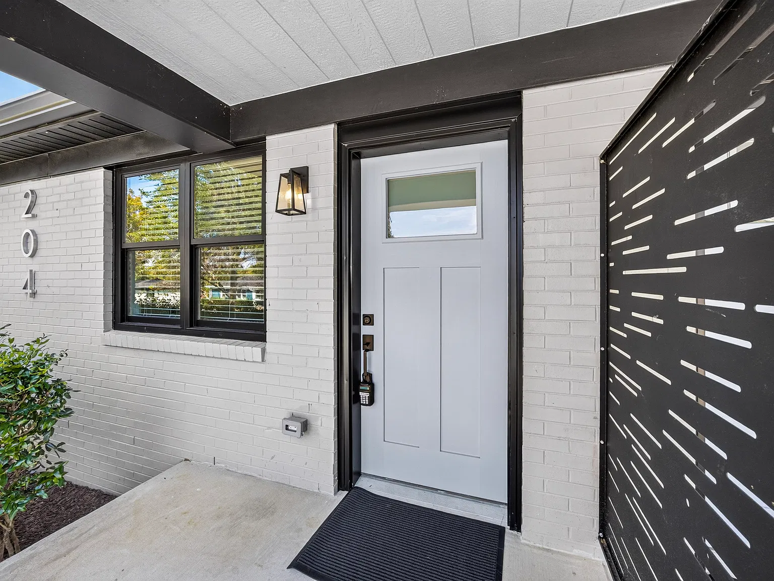 1 bed, 615 sqft, $1,199 — Photo 1