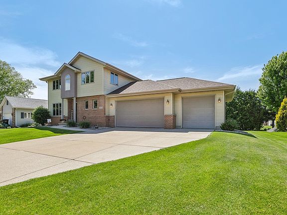 2nd image of 612 Greenfield Dr