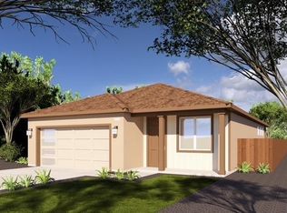 467 W Gibson Ave, Clovis, CA 93612