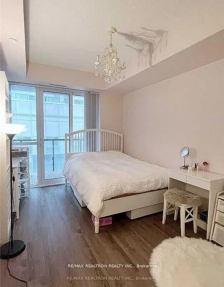 5168 Yonge St #302 — Photo 3