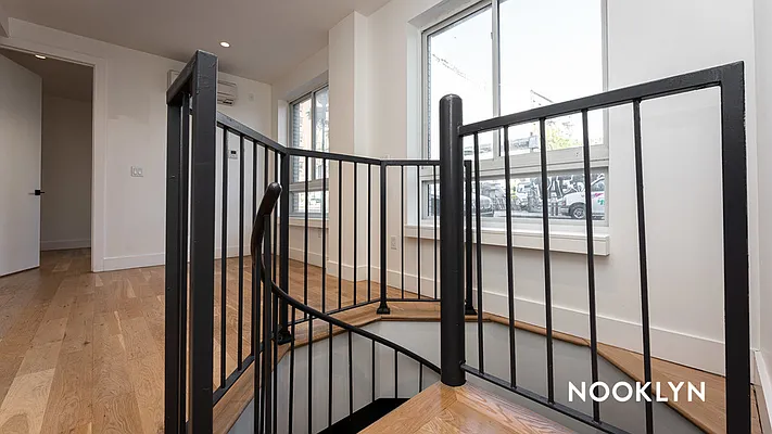 Rented by Nooklyn NYC LLC | media 76