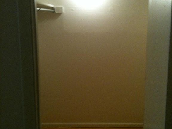 4th image of 870 N 28th St APT 221