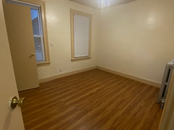 1696 Broad St #3, Hartford, CT 06106