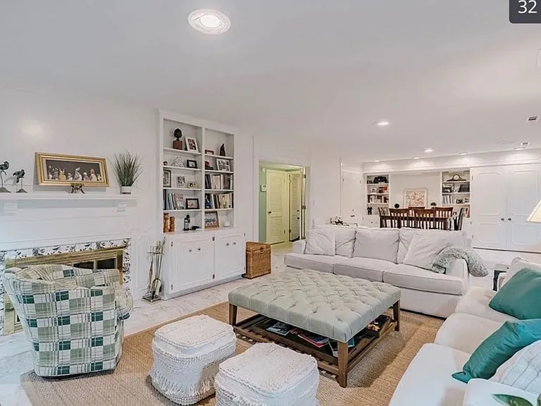 305 Hampshire Rd — Photo 34