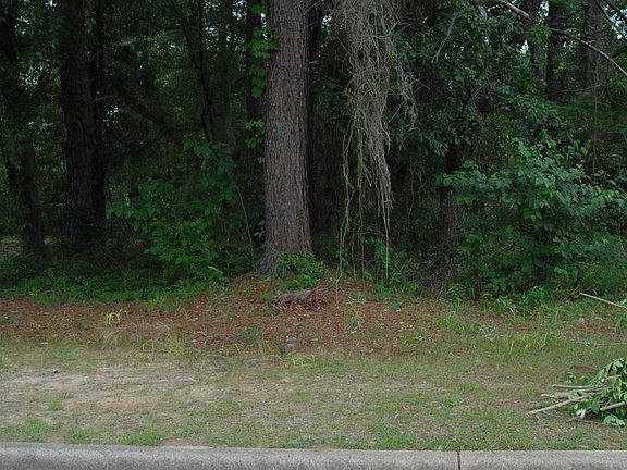 5th image of 904 Lennox Ave