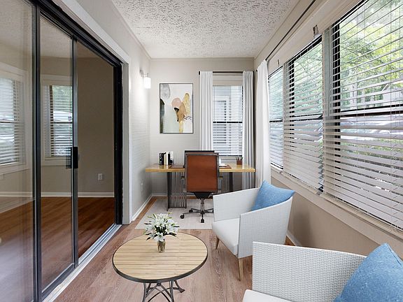 Newly Renovated Sunroom