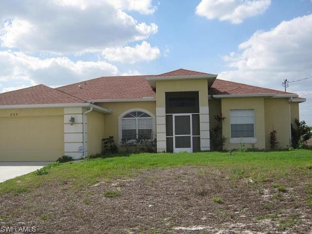 1st image of 805 Eric Ave N