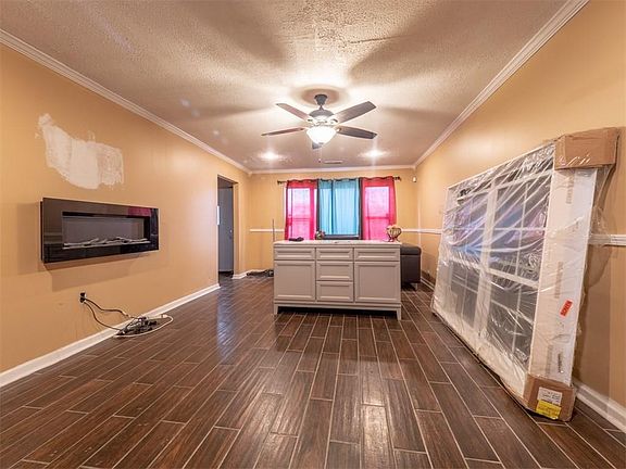 5th image of 2815 Hillside Ave