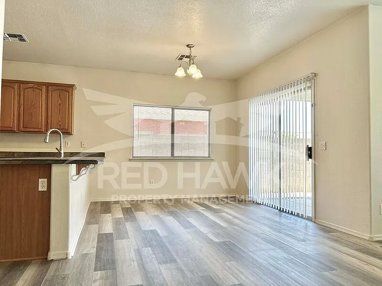 11824 W Windsor Ave — Photo 6