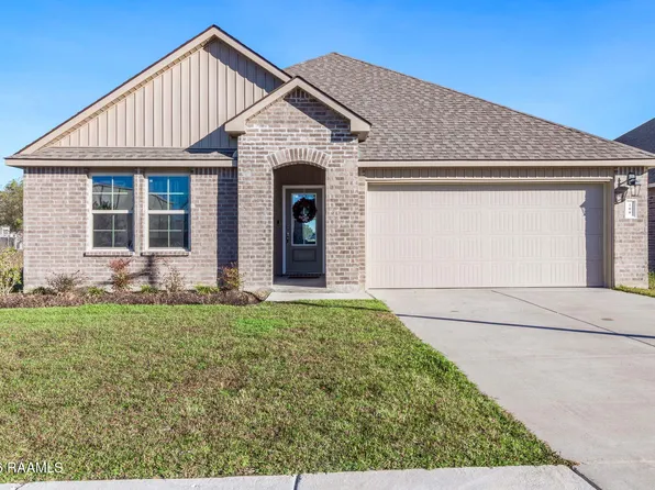 108 Chesson Hill Dr, Broussard, LA 70518