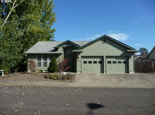 1370 Willow St, Junction City, OR 97448